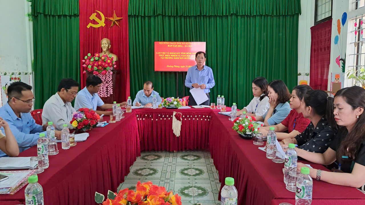 Ban Văn hóa – Xã hội, HĐND xã Hướng Phùng khảo sát việc triển khai thực hiện công tác chuẩn bị cho...